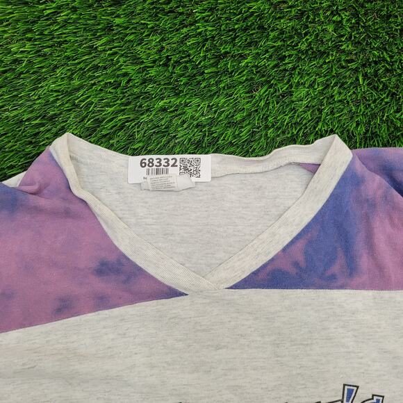 Vintage 1995 Bugs-Bunny Shirt Womens 2XL 25x31 Faded - Picture 12 of 16